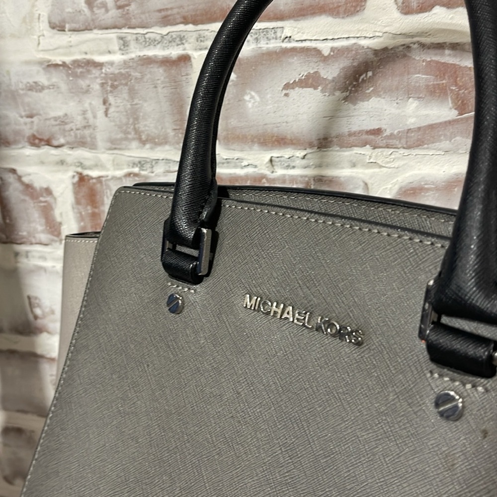 Michael Kors handbag - Picture 2 of 7
